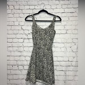 Women's Hollister XS Black & White Floral Print Skater Dress